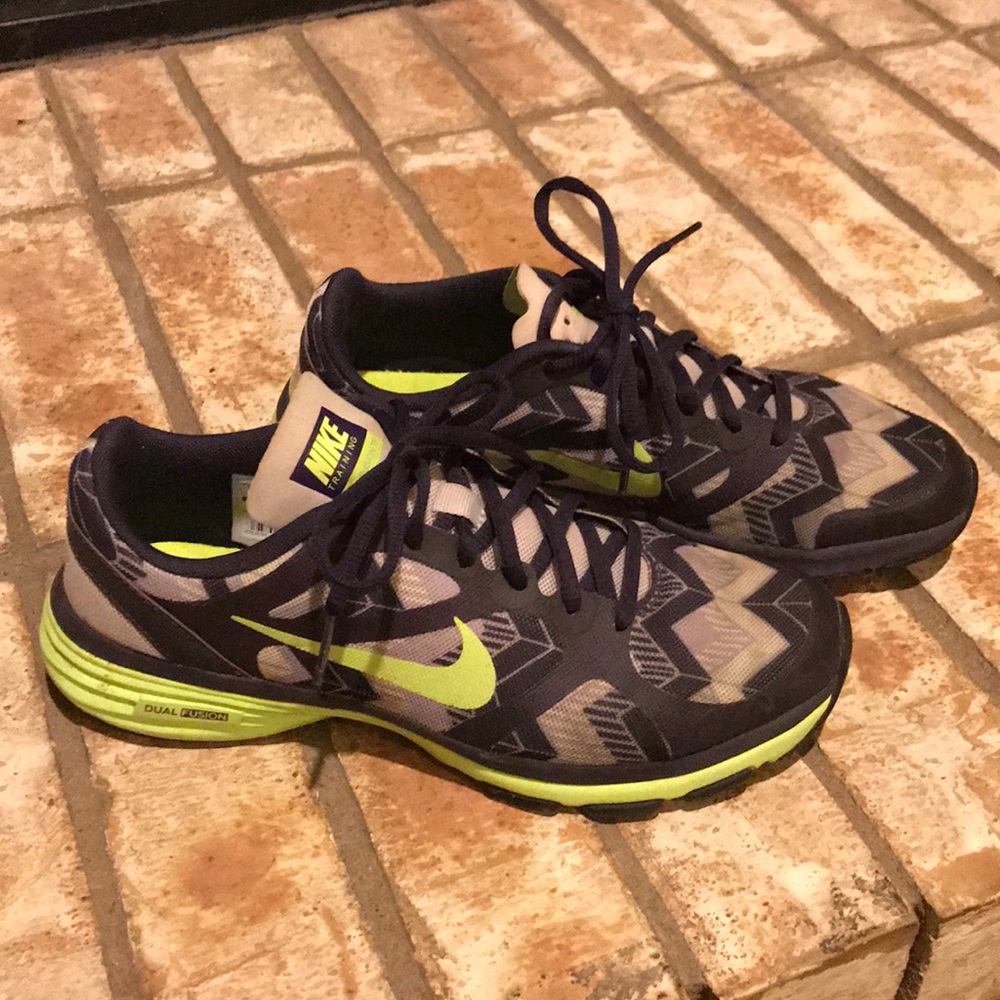 Nike Dual Fusion Training Shoes